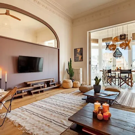 Atins - 2 Bedrooms In Eixample Dreta Lägenhet