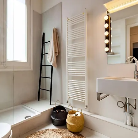 Atins - 2 Bedrooms In Eixample Dreta *