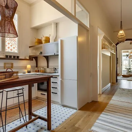 Atins - 2 Bedrooms In Eixample Dreta Barcelona