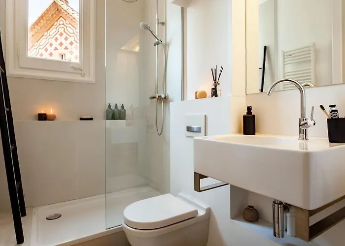 Atins - 2 Bedrooms In Eixample Dreta Lägenhet