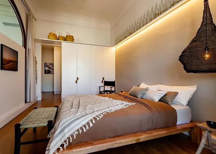 Lägenhet Atins - 2 Bedrooms In Eixample Dreta *